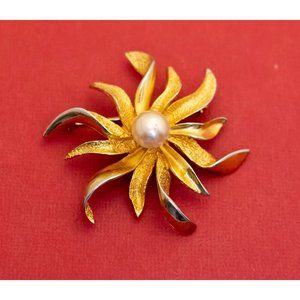 Vintage Gold Tone Flower Brooch by Oleg Cassini 1964 - F2